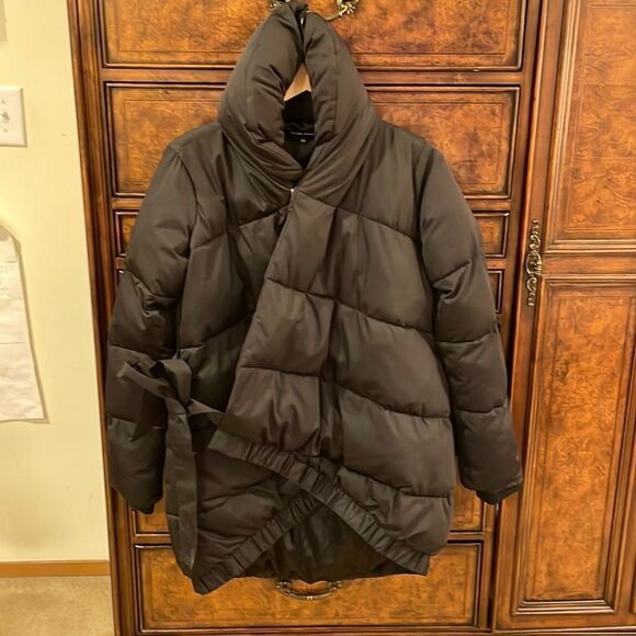 Nwot Universal Standard Woman’s Black Puffer Coat - Picture 2 of 12